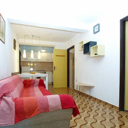 Apartments Branko 1348 พูลา ภายนอก รูปภาพ