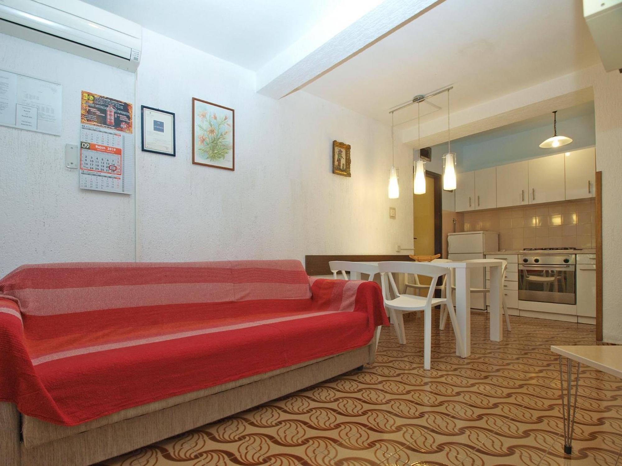 Apartments Branko 1348 พูลา ภายนอก รูปภาพ