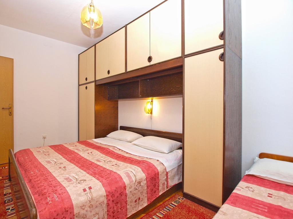 Apartments Branko 1348 พูลา ภายนอก รูปภาพ