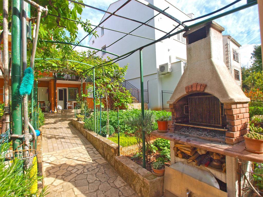 Apartments Branko 1348 พูลา ภายนอก รูปภาพ