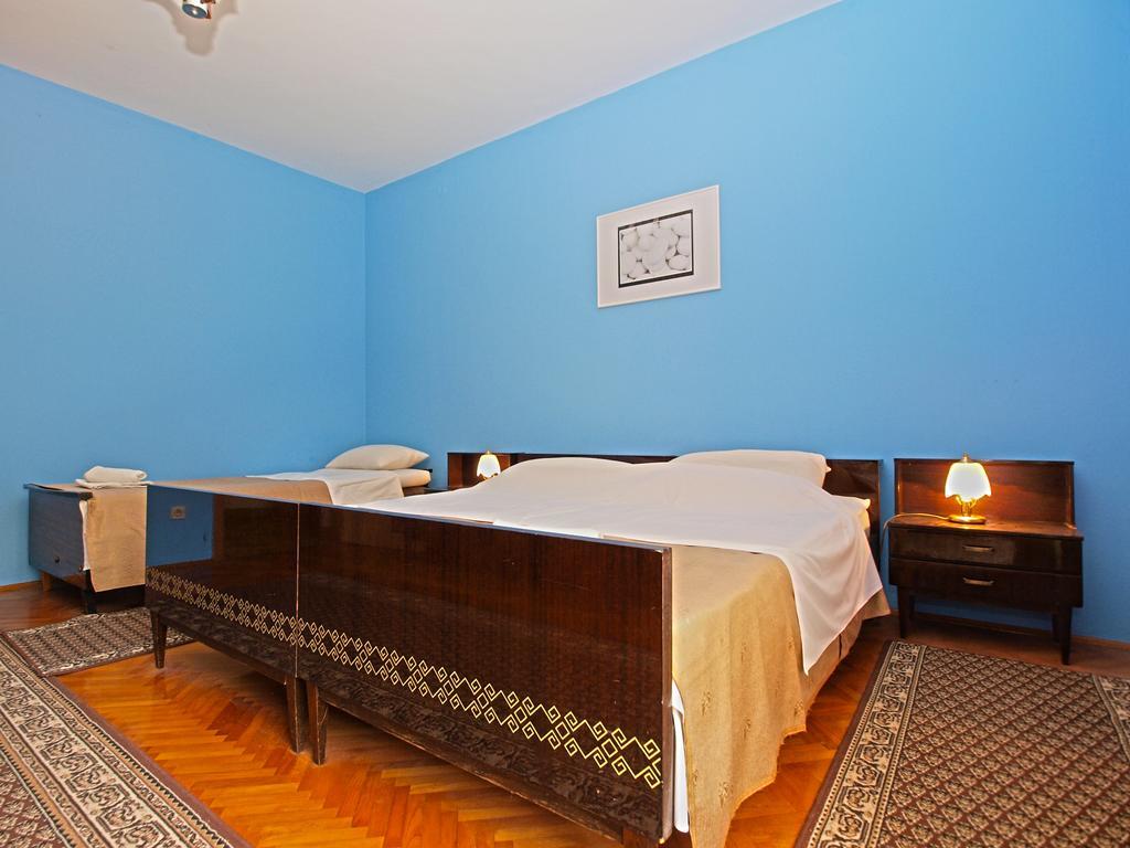 Apartments Branko 1348 พูลา ภายนอก รูปภาพ