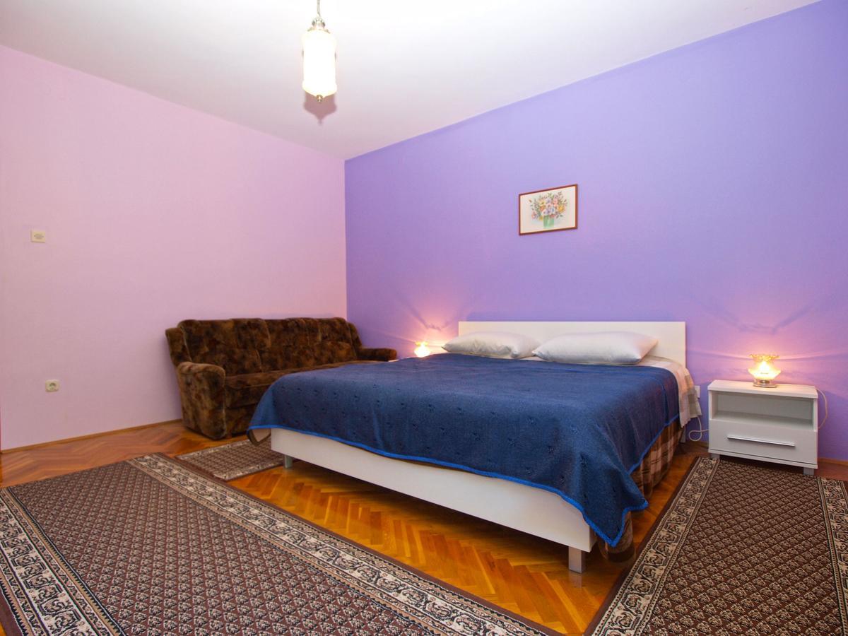 Apartments Branko 1348 พูลา ภายนอก รูปภาพ