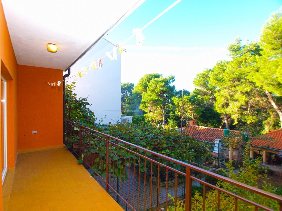 Apartments Branko 1348 พูลา ภายนอก รูปภาพ
